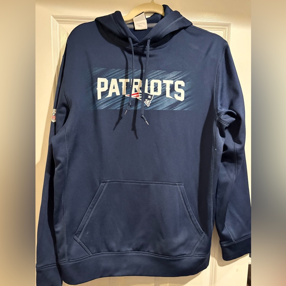 Nike New England Patriots blue hoodie. Men’s size Medium NFL